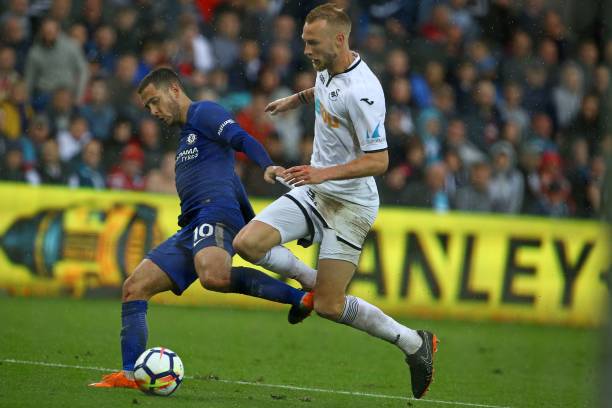 他的职业发 他的职业发